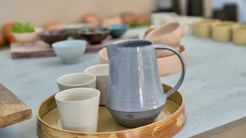 En närbild på en träbit